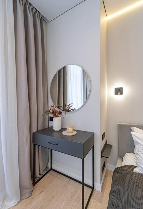 Lovely 1Bd Central Apartment By Hostlovers Kaunas Exteriör bild