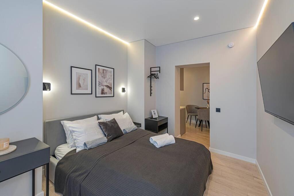 Lovely 1Bd Central Apartment By Hostlovers Kaunas Exteriör bild